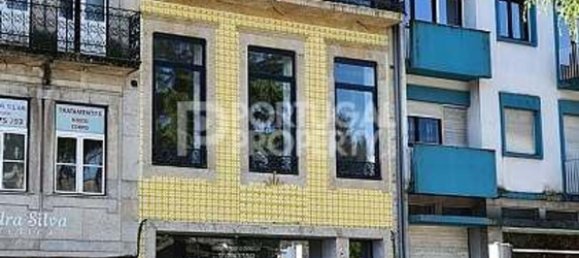 537m² Building in Porto, Portugal No. 142182 42