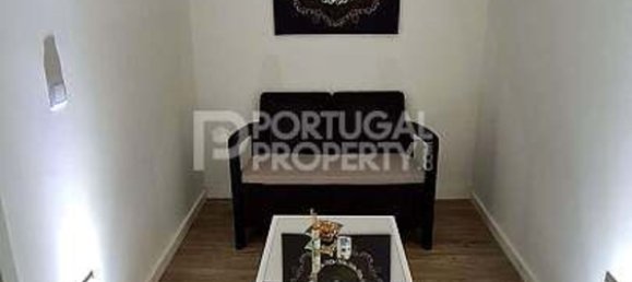 537m² Building in Porto, Portugal No. 142182 3