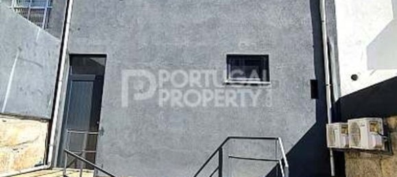 537m² Building in Porto, Portugal No. 142182 40