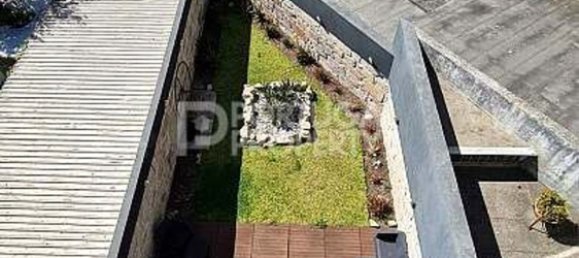 537m² Building in Porto, Portugal No. 142182 34