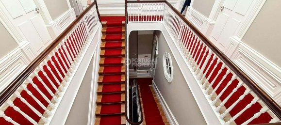 537m² Building in Porto, Portugal No. 142182 29