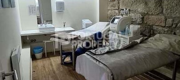 537m² Building in Porto, Portugal No. 142182 8