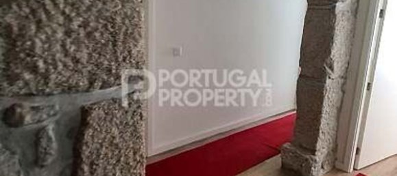 537m² Building in Porto, Portugal No. 142182 24