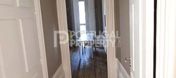 537m² Building in Porto, Portugal No. 142182 12