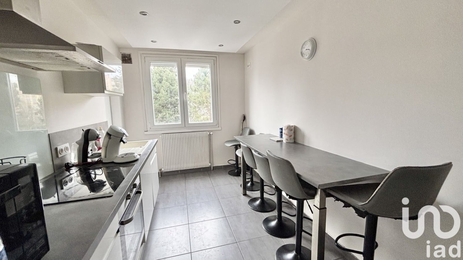 Квартира с 4 спальнями в Сент-Этьен, Франция № 266027