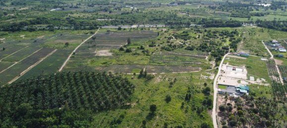  Commercial property in Hua Hin, Thailand No. 6675 9