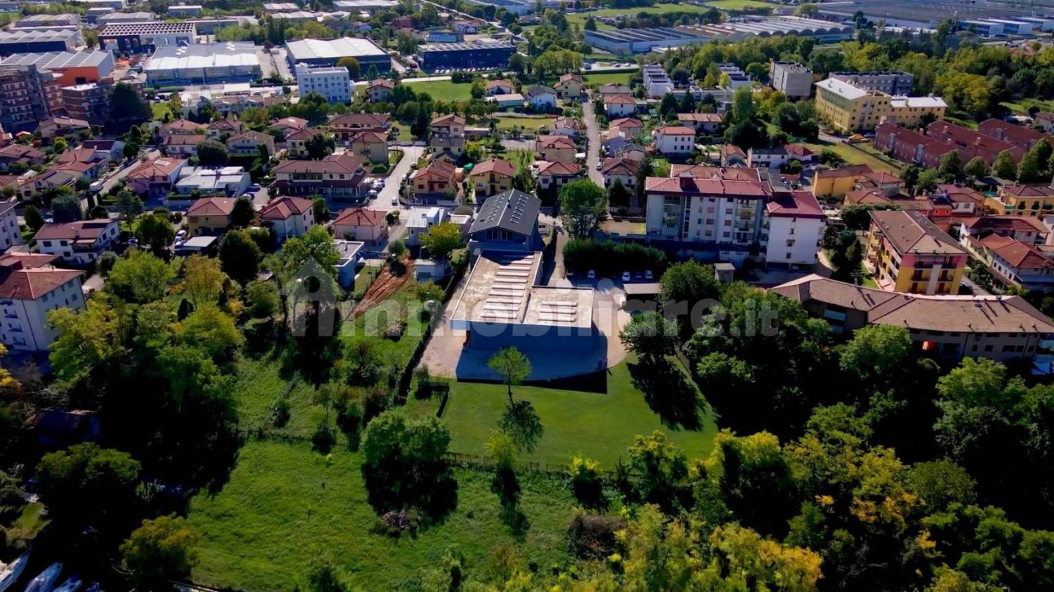 5 rooms Office in Pordenone, Italy No. 317468