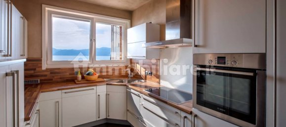 Villa de 3 dormitorios en Torri del Benaco, Italy No. 60386 24