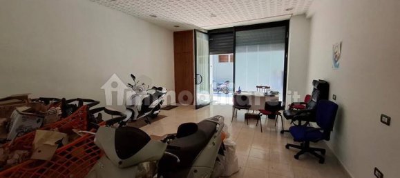 Imóvel comercial de 1 divisão em Messina, Italy N.º 83806 10