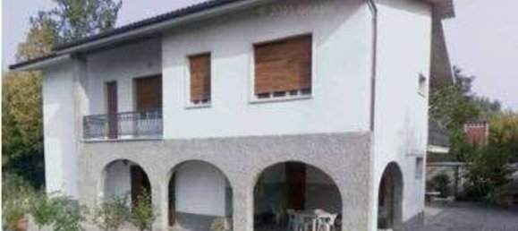 7 rooms Apartment in San Giovanni in Persiceto, Italy No. 295266 5