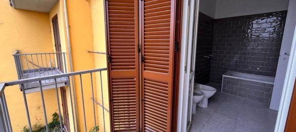 3 rooms Apartment in Cilavegna, Italy No. 143064 6