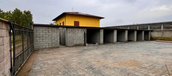 3 rooms Apartment in Cilavegna, Italy No. 143064 4