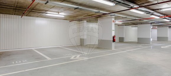 86m² Commercial property in Lisbon, Portugal No. 52327 21
