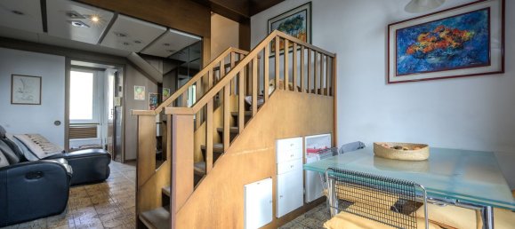 6 rooms House in Genoa, Italy No. 16208 17