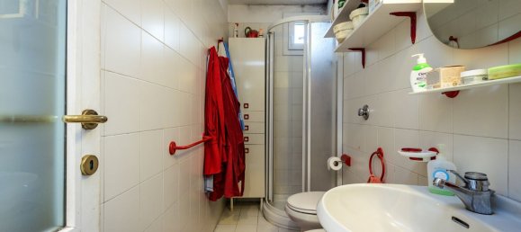 6 rooms House in Genoa, Italy No. 16208 27