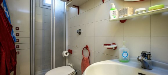 6 rooms House in Genoa, Italy No. 16208 26