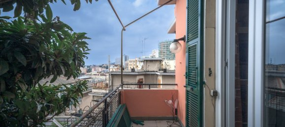 6 rooms House in Genoa, Italy No. 16208 44