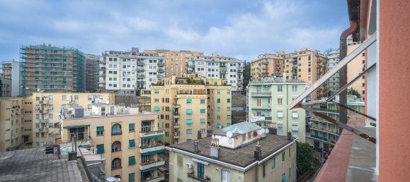 6 rooms House in Genoa, Italy No. 16208 9