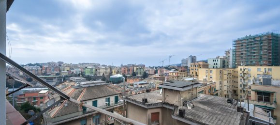 6 rooms House in Genoa, Italy No. 16208 8