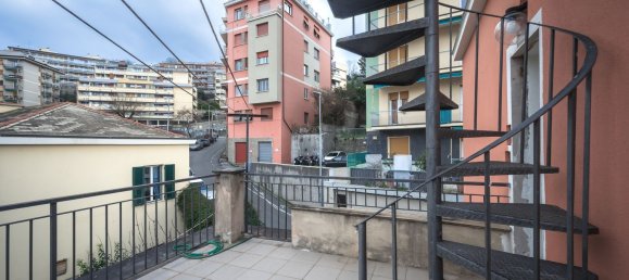 6 rooms House in Genoa, Italy No. 16208 36