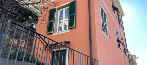 6 rooms House in Genoa, Italy No. 16208 5