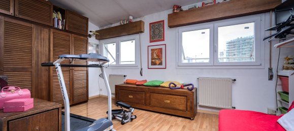 6 rooms House in Genoa, Italy No. 16208 29