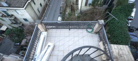 6 rooms House in Genoa, Italy No. 16208 38