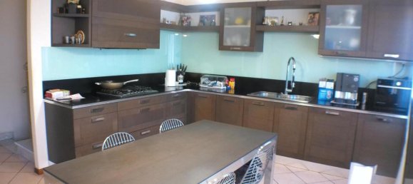 6-Zimmer Haus in Carrara, Italy, Nr. 128809 7