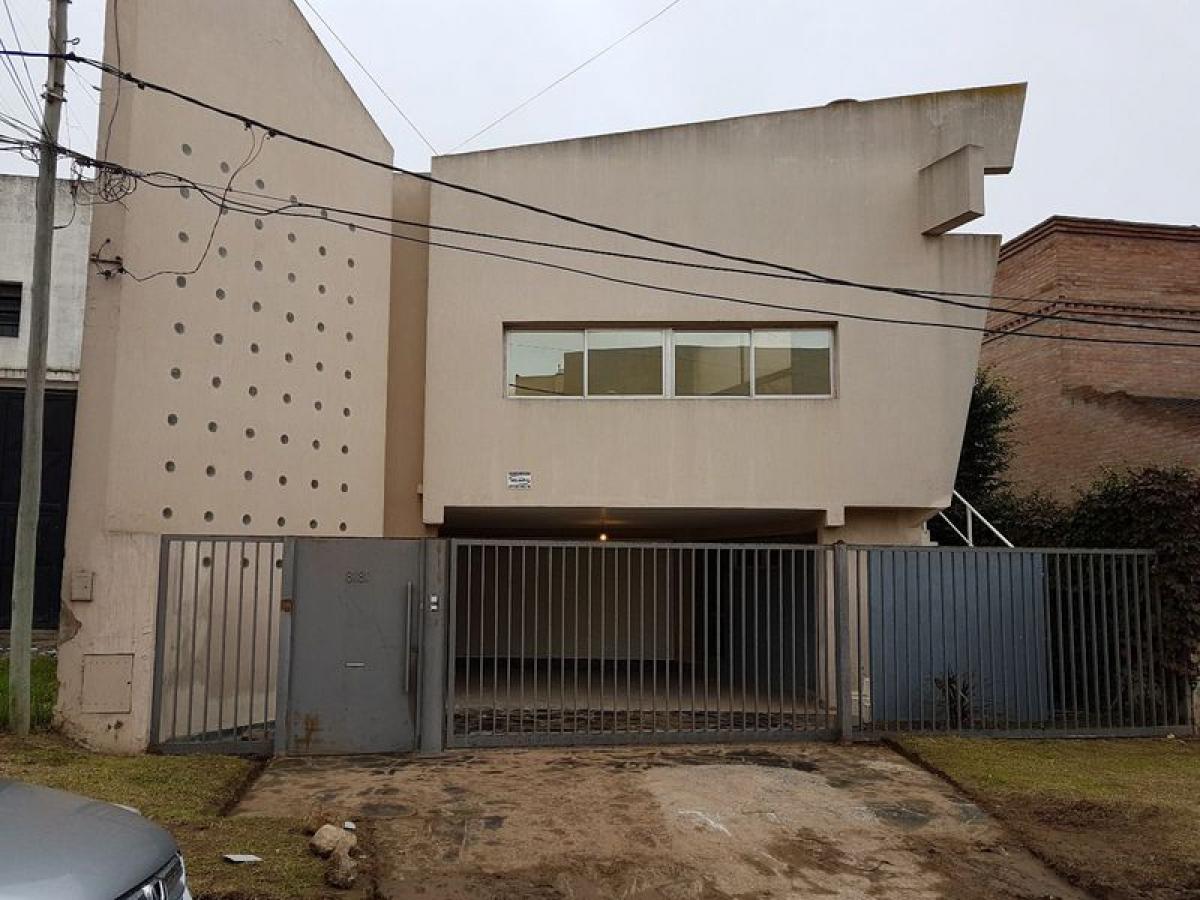 3 bedrooms House in Buenos Aires, Argentina No. 77430