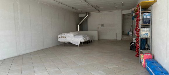 3-Zimmer Gewerbliche Immobilie in Lizzano, Italy, Nr. 86010 5