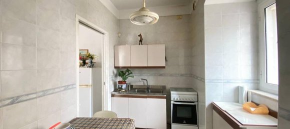 2-salle Appartement à Bari, Italy No. 36669 30