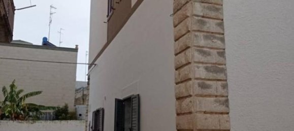 2-salle Appartement à Bari, Italy No. 36669 70