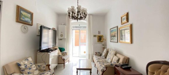 2-salle Appartement à Bari, Italy No. 36669 37