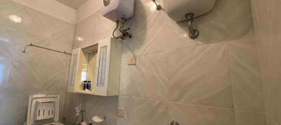 2-salle Appartement à Bari, Italy No. 36669 10