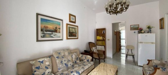 2-salle Appartement à Bari, Italy No. 36669 40