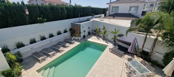 5 bedrooms Villa in Agios Athanasios, Cyprus No. 4554 2