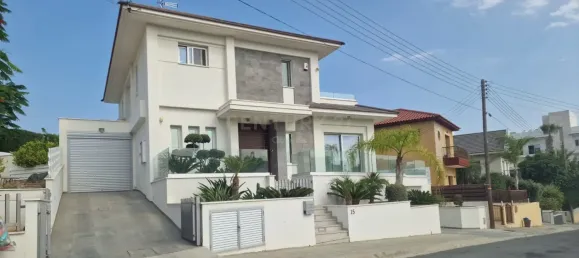 5 bedrooms Villa in Agios Athanasios, Cyprus No. 4554 29