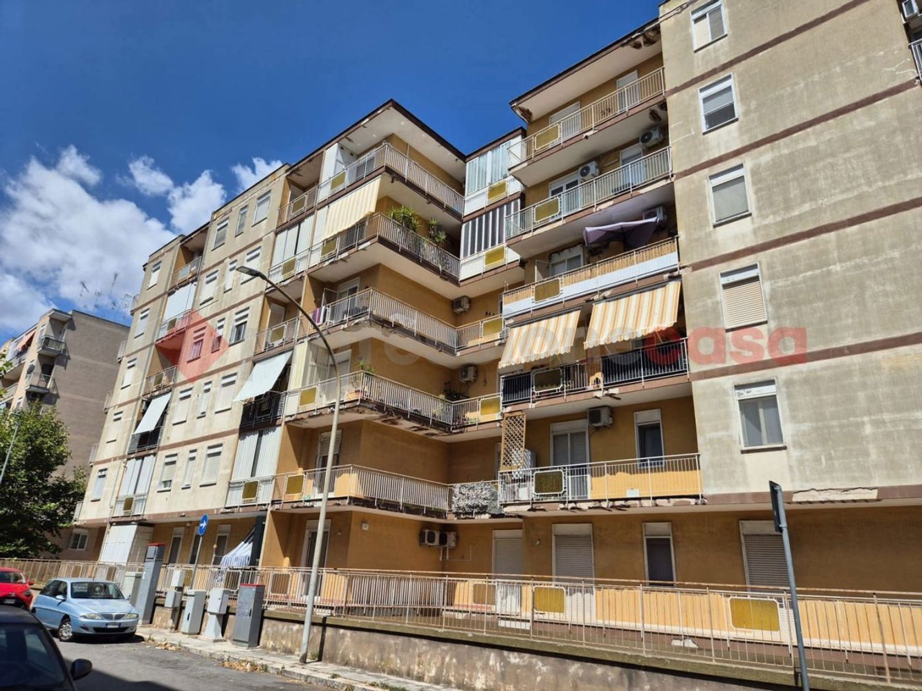 3 rooms Apartment in Brindisi, Italy No. 278726