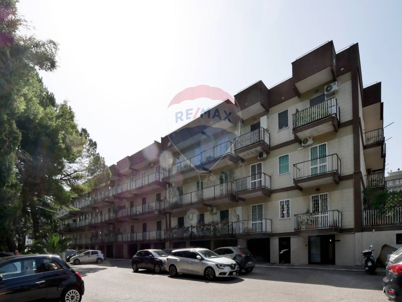 Büro in Bari, Italy 214m², Nr. 359256