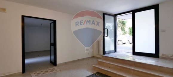 Büro in Bari, Italy 214m², Nr. 359256 10