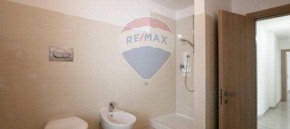 Büro in Bari, Italy 214m², Nr. 359256 4