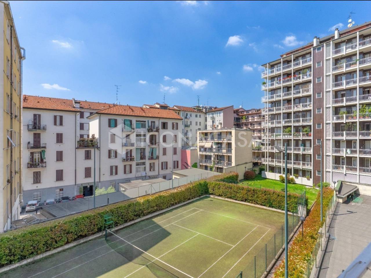 1 bedroom Apartment in Milan, Italy No. 290723
