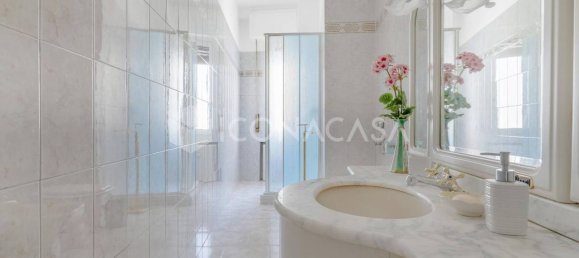 1 bedroom Apartment in Milan, Italy No. 290723 16
