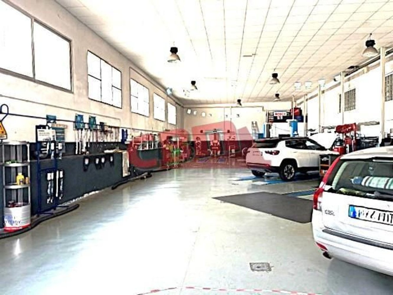  مستودع في Livorno, Italy 400متر مربع رقم 282399