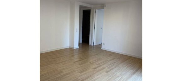 Apartamento de 2 dormitorios en Barcelona, Spain No. 171069 8
