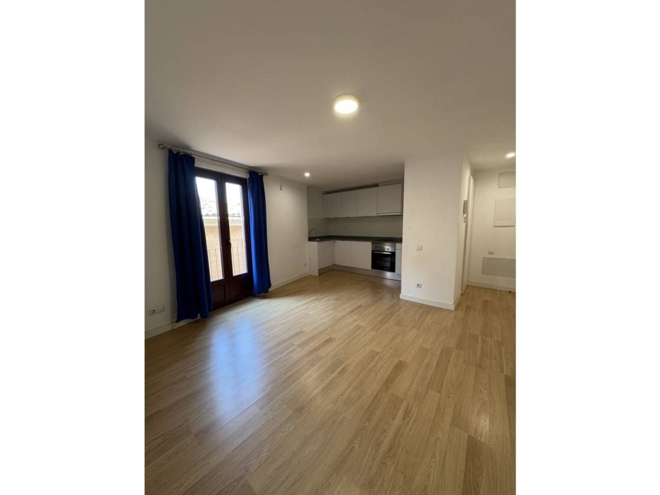 Apartamento de 2 dormitorios en Barcelona, Spain No. 171069