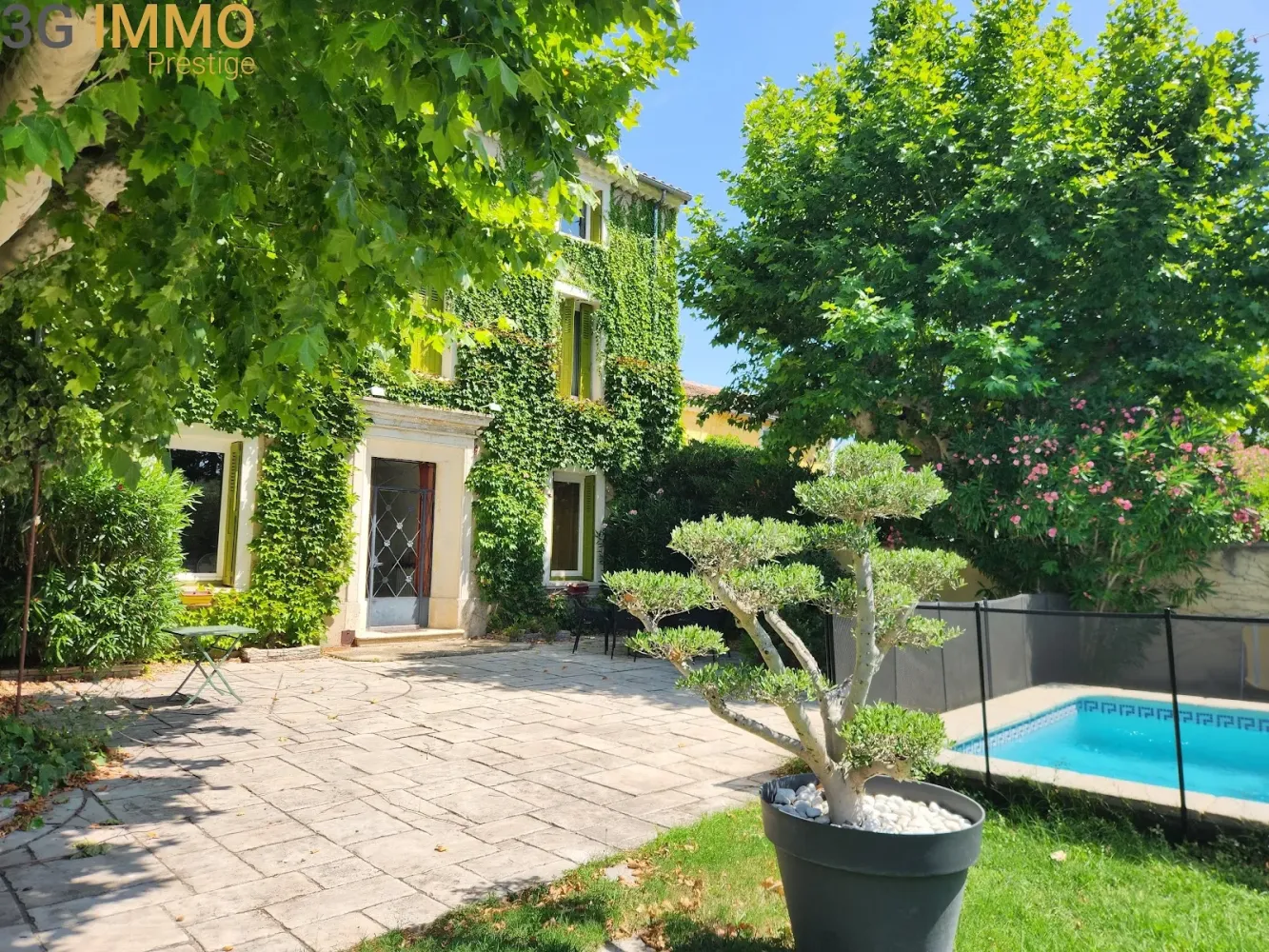 7 bedrooms House in Pierrelatte, France No. 348105