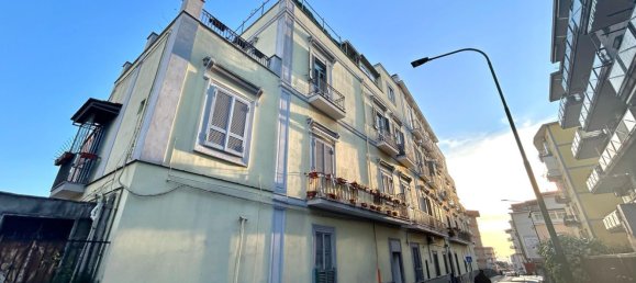 5 rooms Apartment in Portici, Italy No. 18150 32