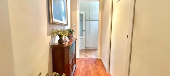 5 rooms Apartment in Portici, Italy No. 18150 25