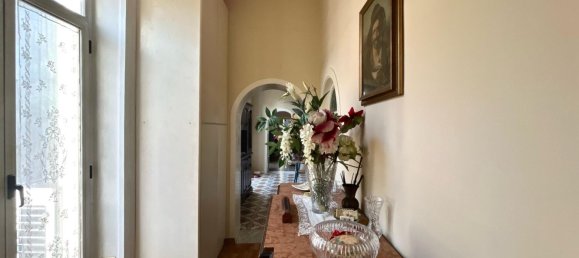 5 rooms Apartment in Portici, Italy No. 18150 5